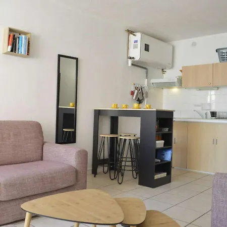 Cap D'agde, 1 Piece, 4 Personnes - Fr-1-249-329 * Agde